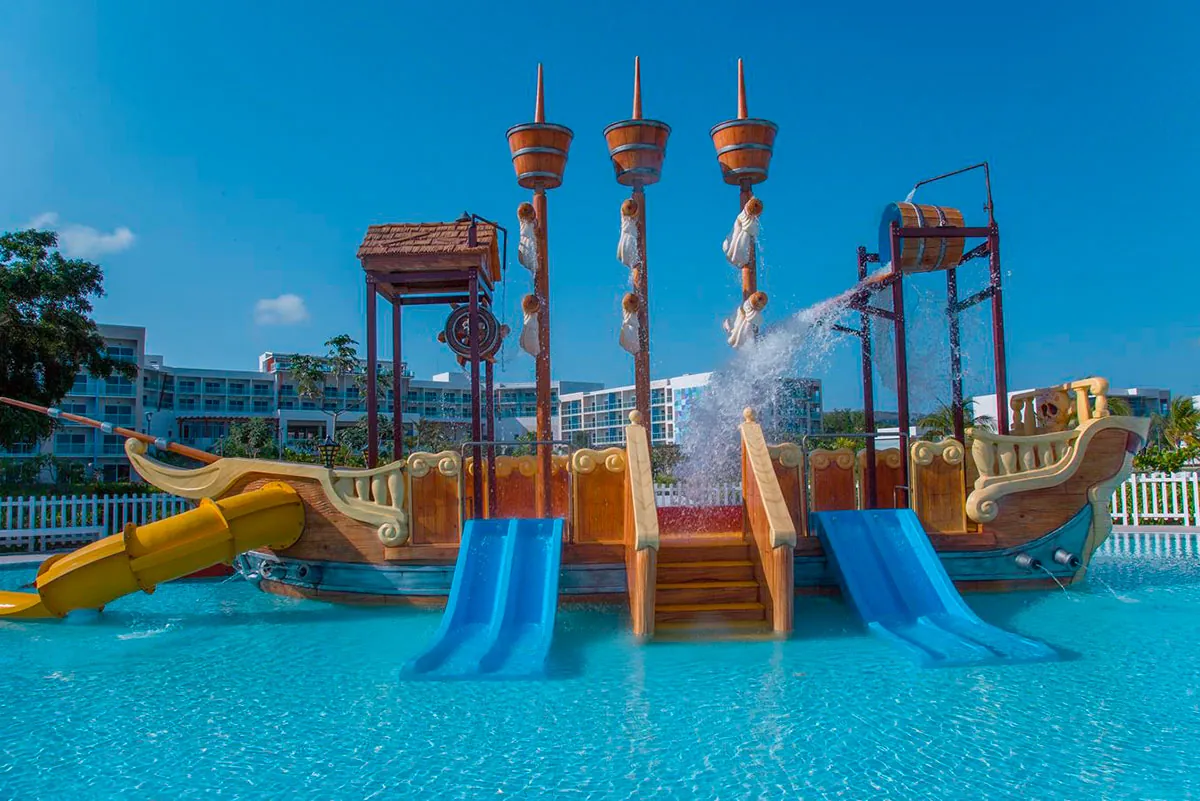 Family pool area at a Guardalavaca coastal property
